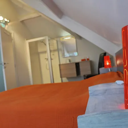 Holiday home Nid Des Amis Somme-Leuze